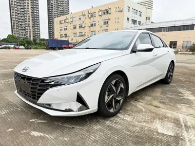 Hyundai Elantra 2022, 30000 км, за 76800 CNY - фото 1