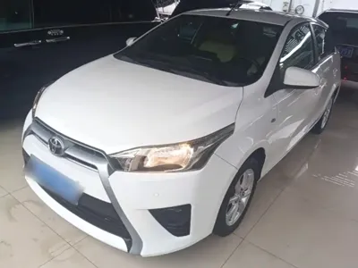 Toyota Yaris L · 2015 год