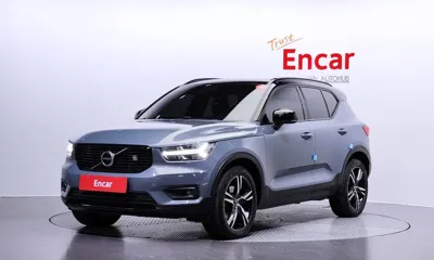 Volvo XC40 · 2020 год