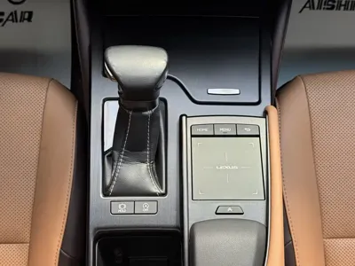 Lexus ES 2019, 55000 км, за 139800 CNY - фото 16