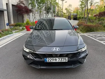 Hyundai Avante · 2025 год