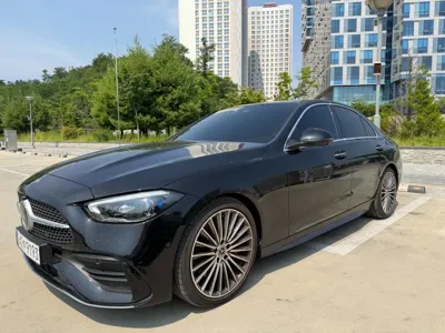Mercedes-Benz C-Class 2024, 39032 км, за 54000000 KRW