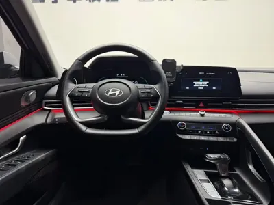 Hyundai Elantra 2023, 44000 км, за 99800 CNY - фото 10