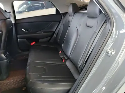 Hyundai Elantra 2023, 28100 км, за 77800 CNY - фото 17