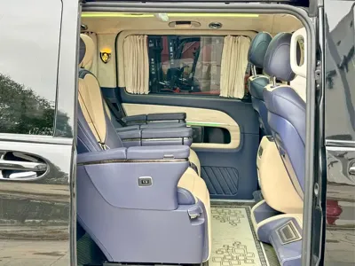 Mercedes-Benz V-Class 2018, 116800 км, за 149800 CNY - фото 10
