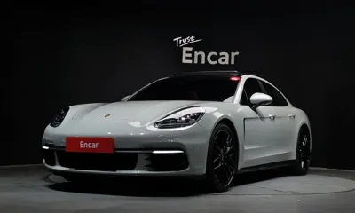 Porsche Panamera · 2018 год