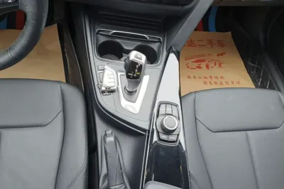 BMW 3 Series 2017, 98000 км, за 63289 CNY - фото 17
