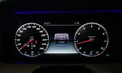 Mercedes-Benz E-Class 2018, 91323 км, за 21900000 KRW - фото 8