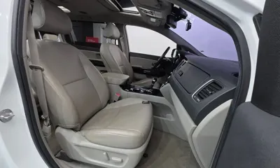 Kia Canival 2019, 157503 км, за 13500000 KRW - фото 10