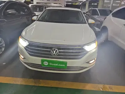 Volkswagen Sagitar 2021, 88800 км, за 57900 CNY
