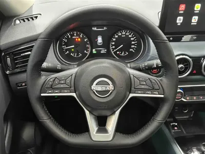 Nissan X-Trail 2025, 3000 км, за 125000 CNY