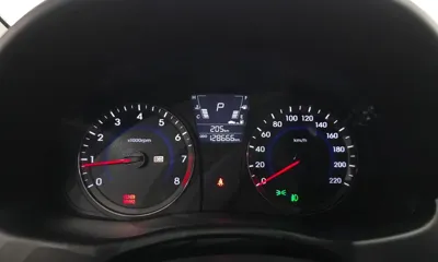 Hyundai Accent 2014, 128666 км, за 4700000 KRW - фото 8