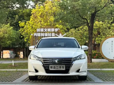 Toyota Crown 2018, 87000 км, за 106800 CNY