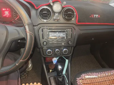 Volkswagen Jetta 2017, 43400 км, за 37395.63 CNY - фото 14