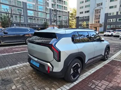 Kia EV3 2025, 49800 км, за 22780000 KRW
