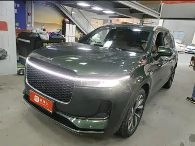 Li Auto Li ONE · 2022 год