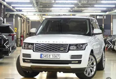 Land Rover Range Rover · 2015 год