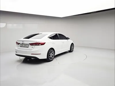 Hyundai Avante 2017, 79516 км, за 8600000 KRW