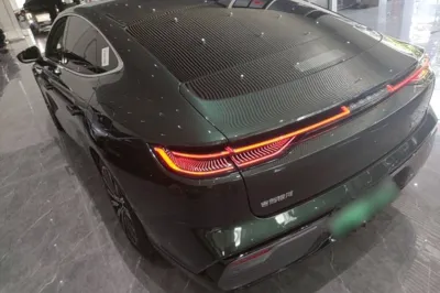 Geely Galaxy Galaxy 8 2025, 4700 км, за 146931.31 CNY