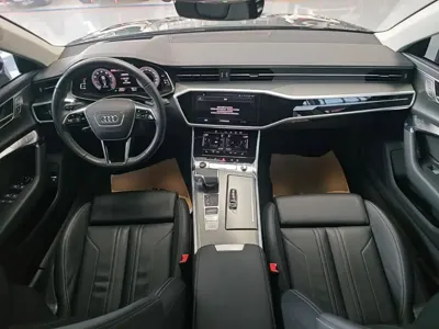 Audi A7 2024, 34500 км, за 336800 CNY - фото 10