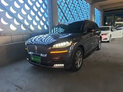 Lincoln Aviator · 2022 год