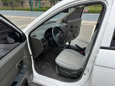 Wuling Hongguang 2025, 3000 км, за 42800 CNY