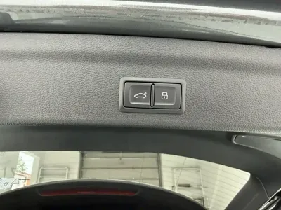 Audi Q3 2023, 34000 км, за 202800 CNY - фото 15