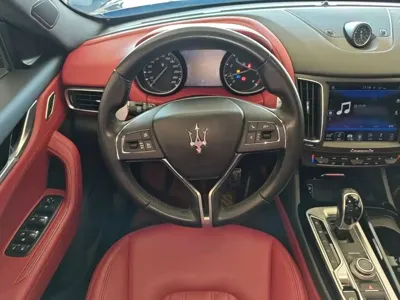 Maserati Levante 2019, 83900 км, за 204899 CNY - фото 11