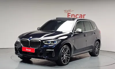 BMW X5 · 2022 год