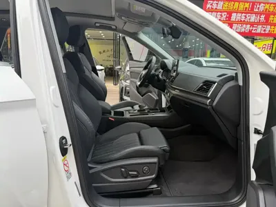 Audi Q5L 2021, 80000 км, за 169800 CNY - фото 6
