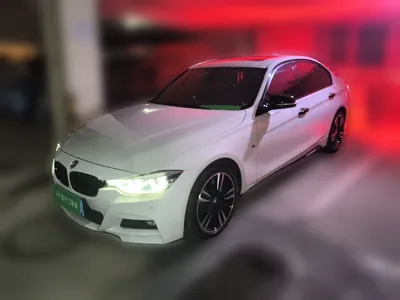 BMW 3 Series · 2018 год