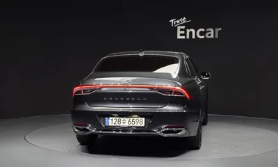 Hyundai Grandeur 2021, 49907 км, за 21000000 KRW