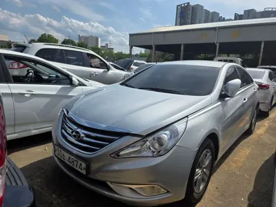 Hyundai Sonata 2013, 198950 км, за 3200000 KRW
