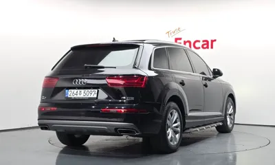 Audi Q7 2019, 51039 км, за 30500000 KRW