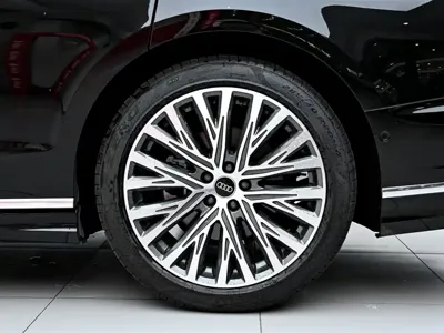 Audi A8 2025, 7500 км, за 569000 CNY - фото 39