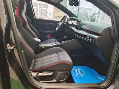 Volkswagen Golf GTI 2023, 32000 км, за 152800 CNY - фото 8