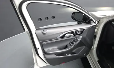 Infiniti Q30 2017, 68632 км, за 10800000 KRW - фото 24