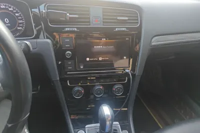 Volkswagen Golf 2019, 121200 км, за 83302.32 CNY - фото 10