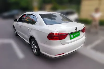 Volkswagen Lavida 2013, 73800 км, за 33469.23 CNY