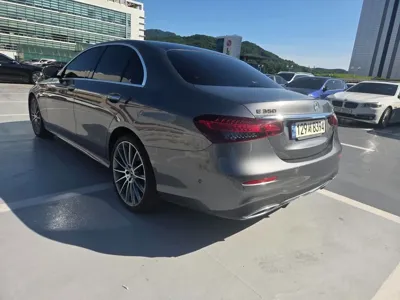 Mercedes-Benz E-Class 2022, 64242 км, за 42900000 KRW - фото 2