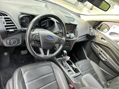 Ford Kuga 2017, 126000 км, за 29800 CNY