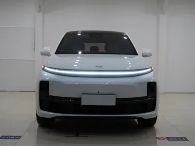 Li Auto Li L7 2023, 40000 км, за 165799 CNY