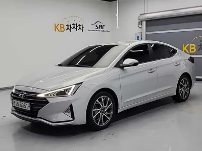 Hyundai Avante · 2019 год
