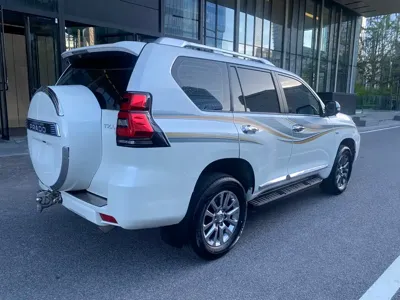 Toyota Prado (Import) 2018, 130000 км, за 328000 CNY