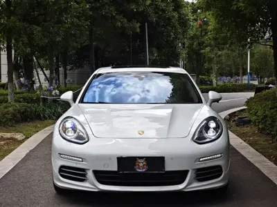 Porsche Panamera 2016, 85000 км, за 238000 CNY