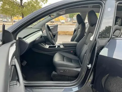 Tesla Model Y 2024, 20000 км, за 143000 CNY