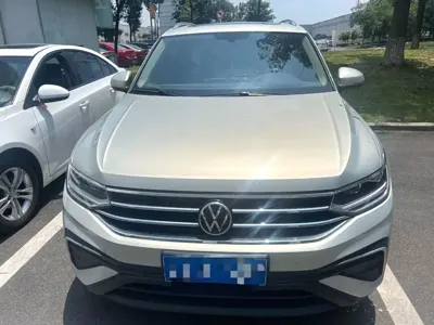 Volkswagen Tiguan L 2022, 60000 км, за 100200 CNY