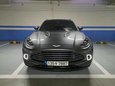 Astonmartin DBX · 2021 год