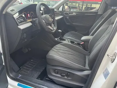 Volkswagen Tiguan L 2023, 10000 км, за 109800 CNY - фото 13