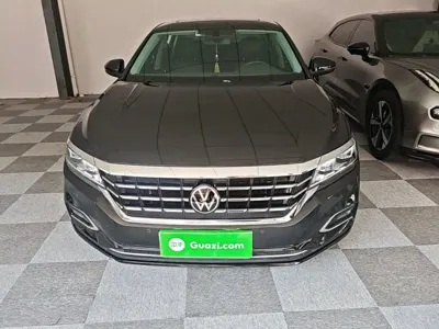 Volkswagen Passat 2019, 102899 км, за 64300 CNY